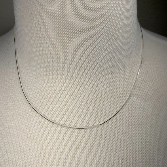 NEW 18" Real Silver (not plated) 1mm Square Snake Chain - Picture 2 of 4